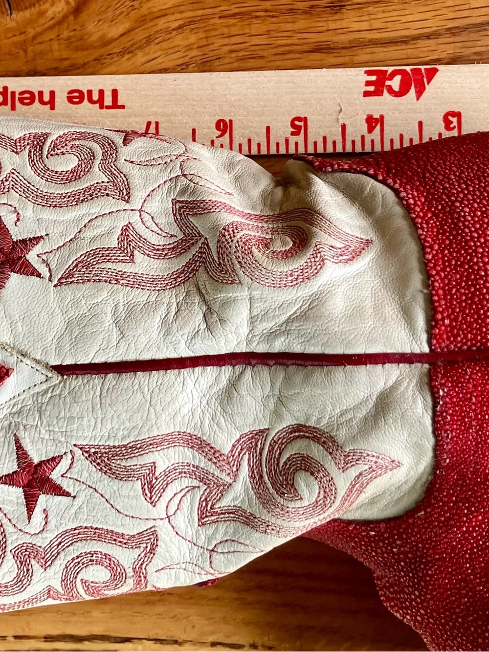 Red Lucchese 1883 Stingray Cowboy boots 9 B - Picture 14 of 16